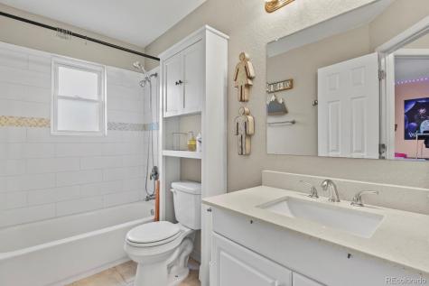 15726 E Bails Drive Aurora CO 80017