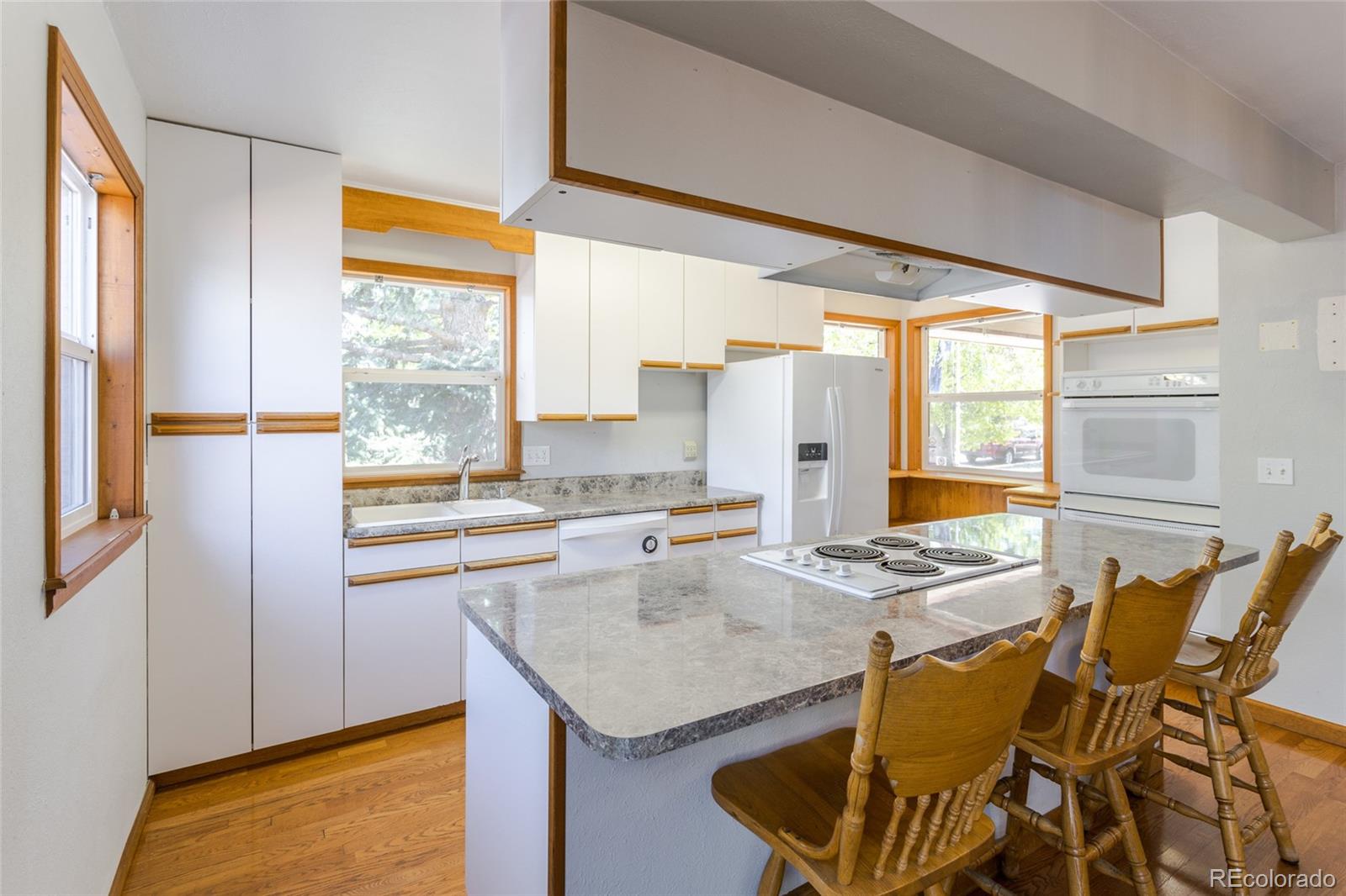 425 S Uvalda Circle Aurora CO 80012