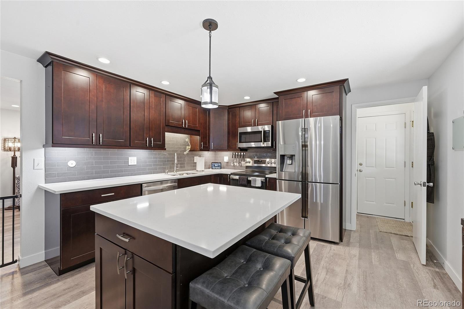 1637 S Balsam Court Lakewood CO 80232