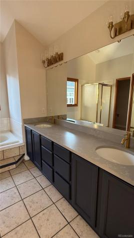 5863 S Danube Street Aurora CO 80015