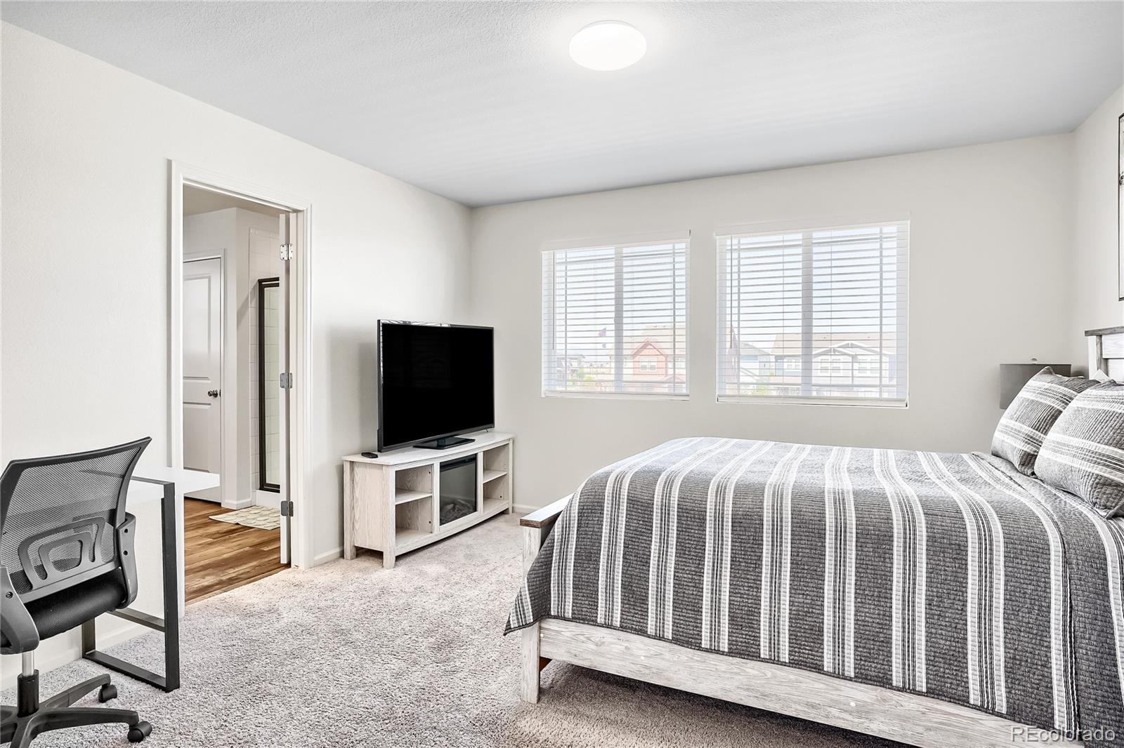 6211 N Malaya Street Aurora CO 80019