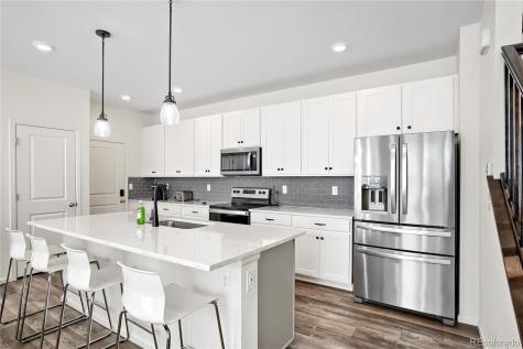 6211 N Malaya Street Aurora CO 80019
