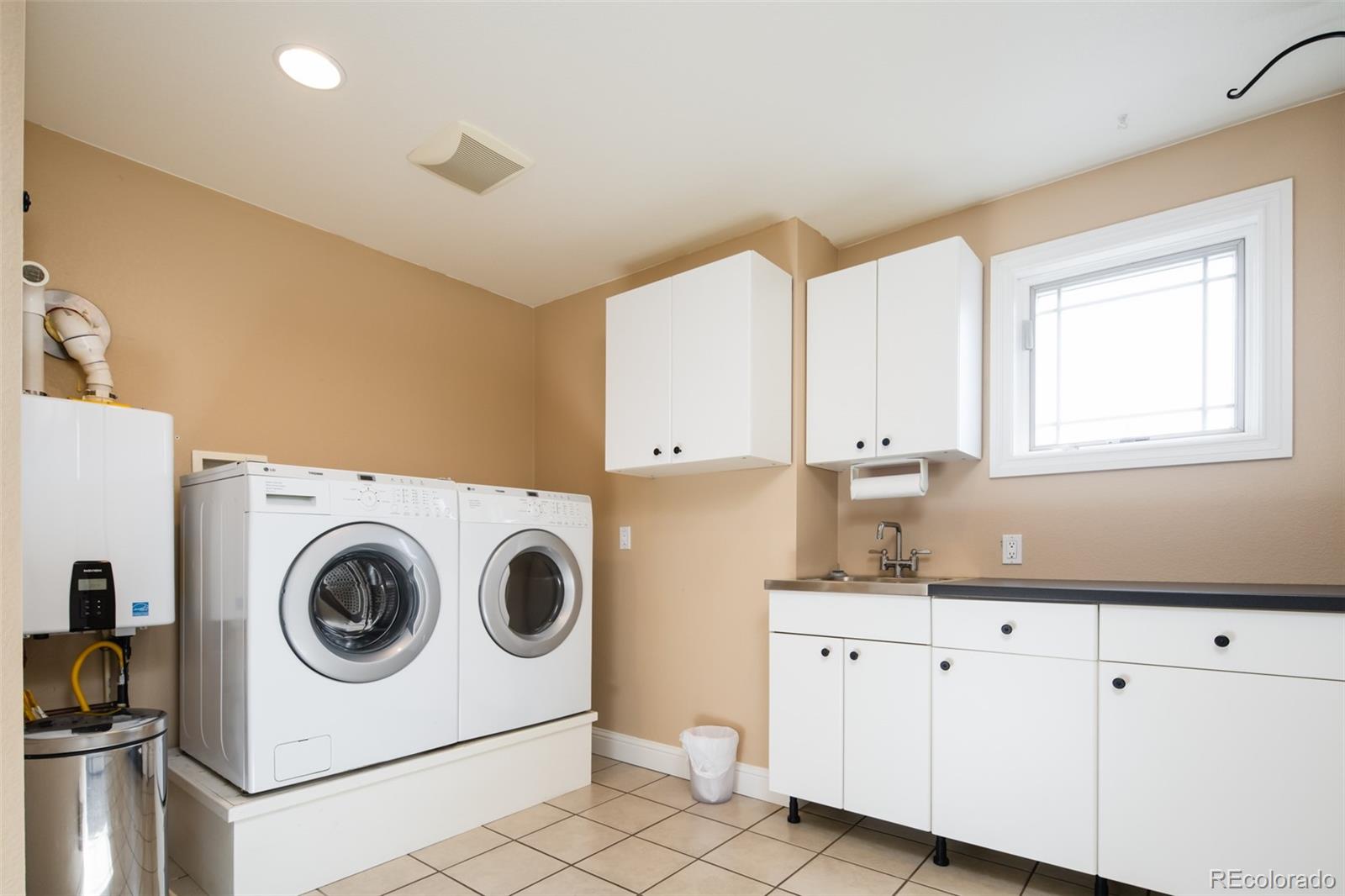 2273 W Parkhill Avenue Littleton CO 80120