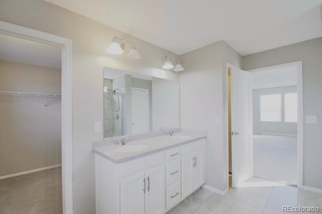 2082 S Cathay Way Aurora CO 80013
