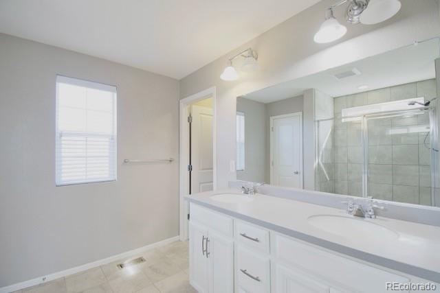 2082 S Cathay Way Aurora CO 80013