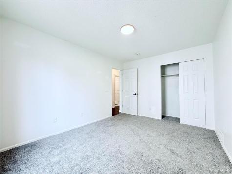5910 S Valdai Way Aurora CO 80015