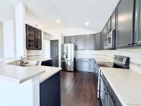 5910 S Valdai Way Aurora CO 80015