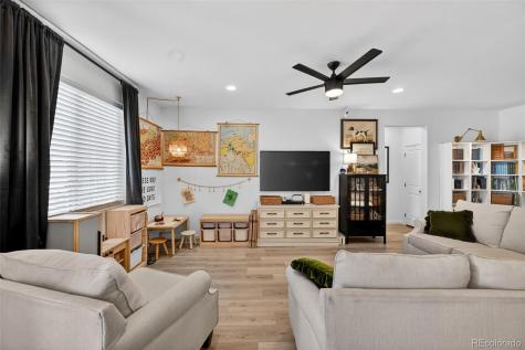 26707 E Maple Avenue Aurora CO 80018