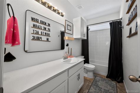 26707 E Maple Avenue Aurora CO 80018