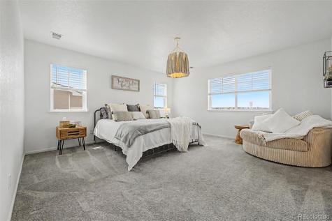 3845 Eaton Park Street Aurora CO 80019
