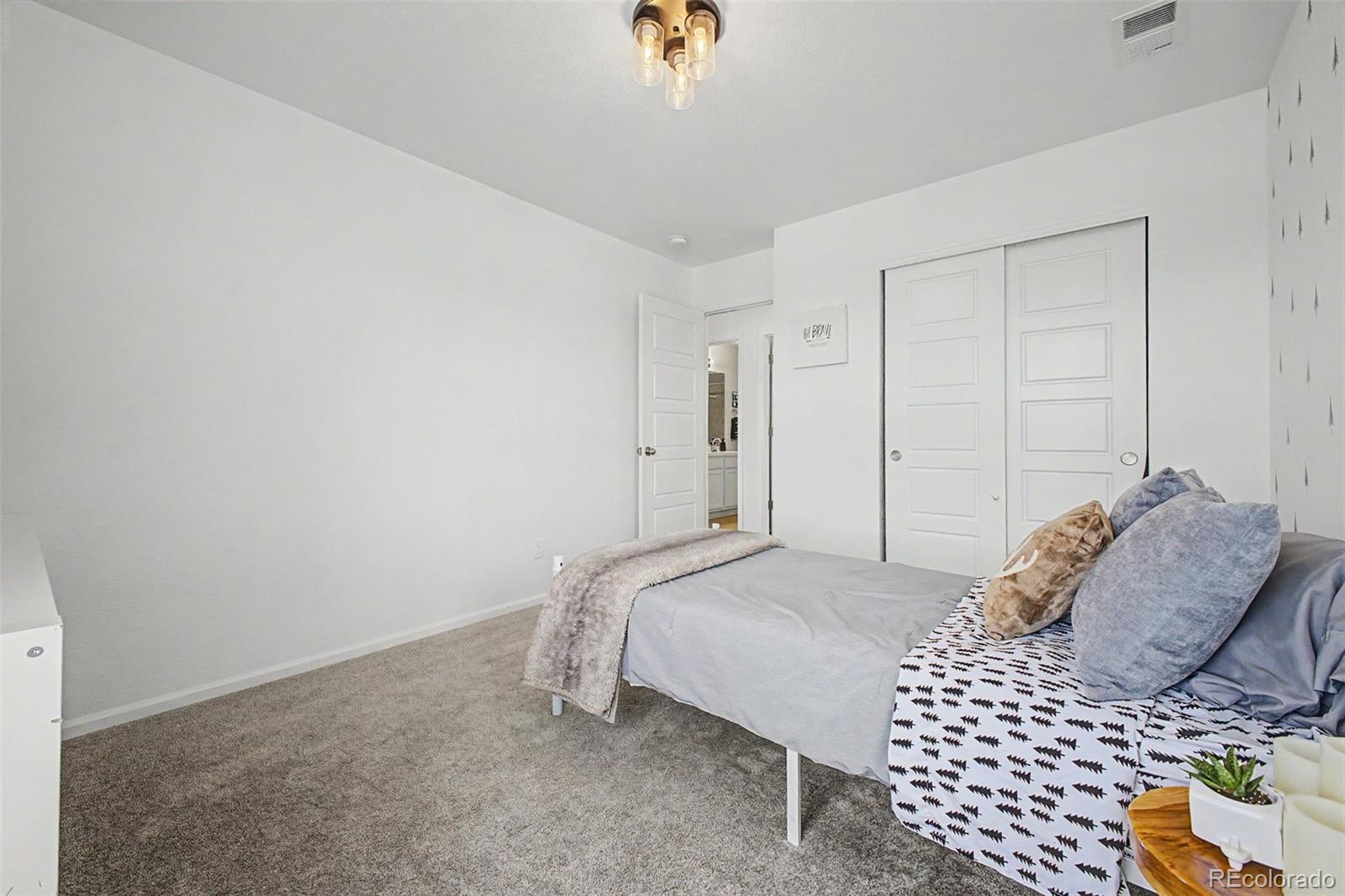3845 Eaton Park Street Aurora CO 80019