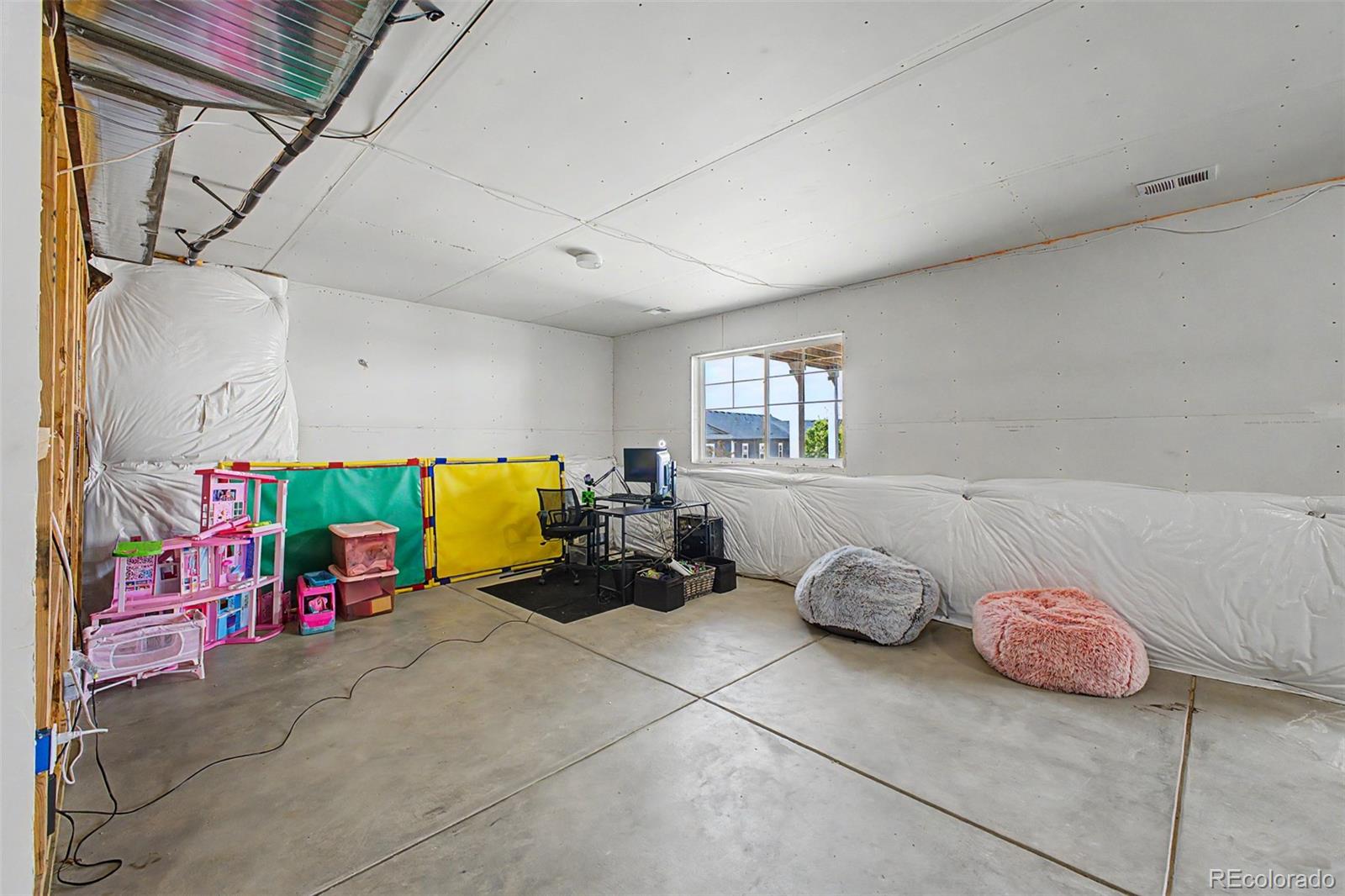 3845 Eaton Park Street Aurora CO 80019