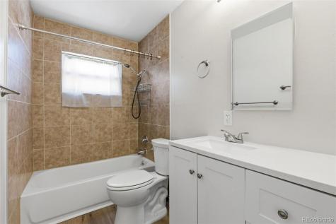 1297 Worchester Street Aurora CO 80011