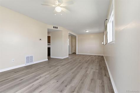 1297 Worchester Street Aurora CO 80011