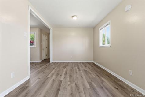 1297 Worchester Street Aurora CO 80011