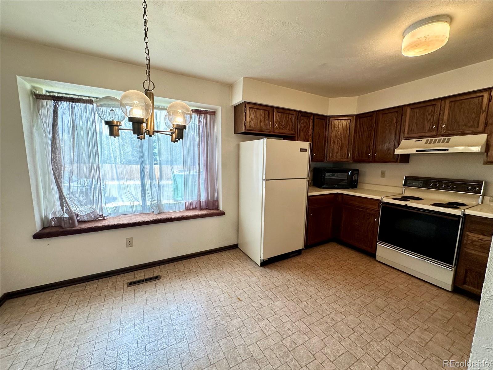 12124 W Vail Pass Littleton CO 80127
