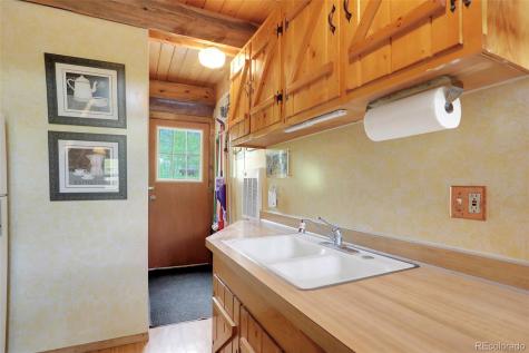 1121 GCR 2416 Kremmling CO 80459