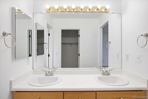 3449 S Espana Court Aurora CO 80013