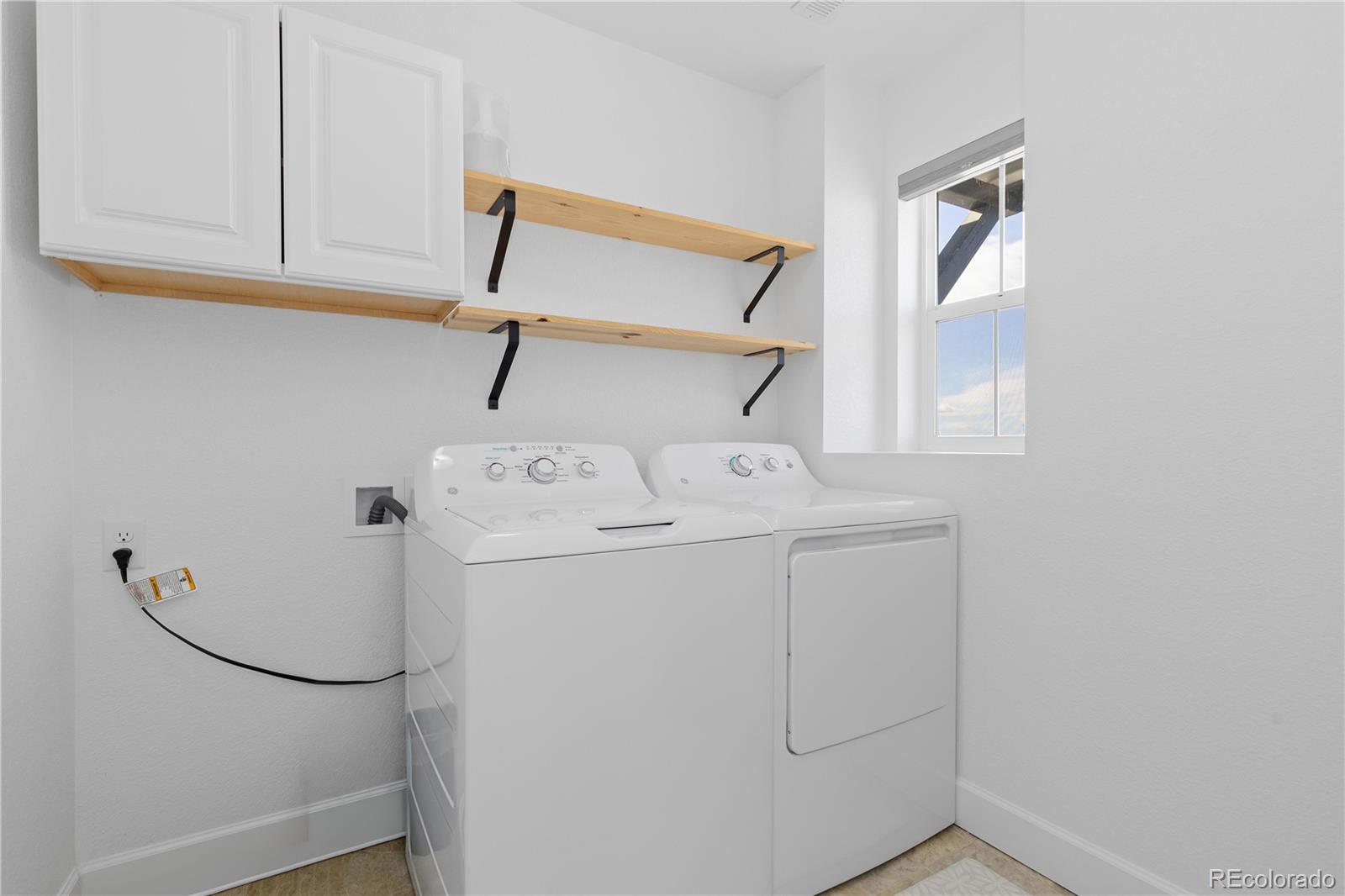 664 N Yantley Street Aurora CO 80018