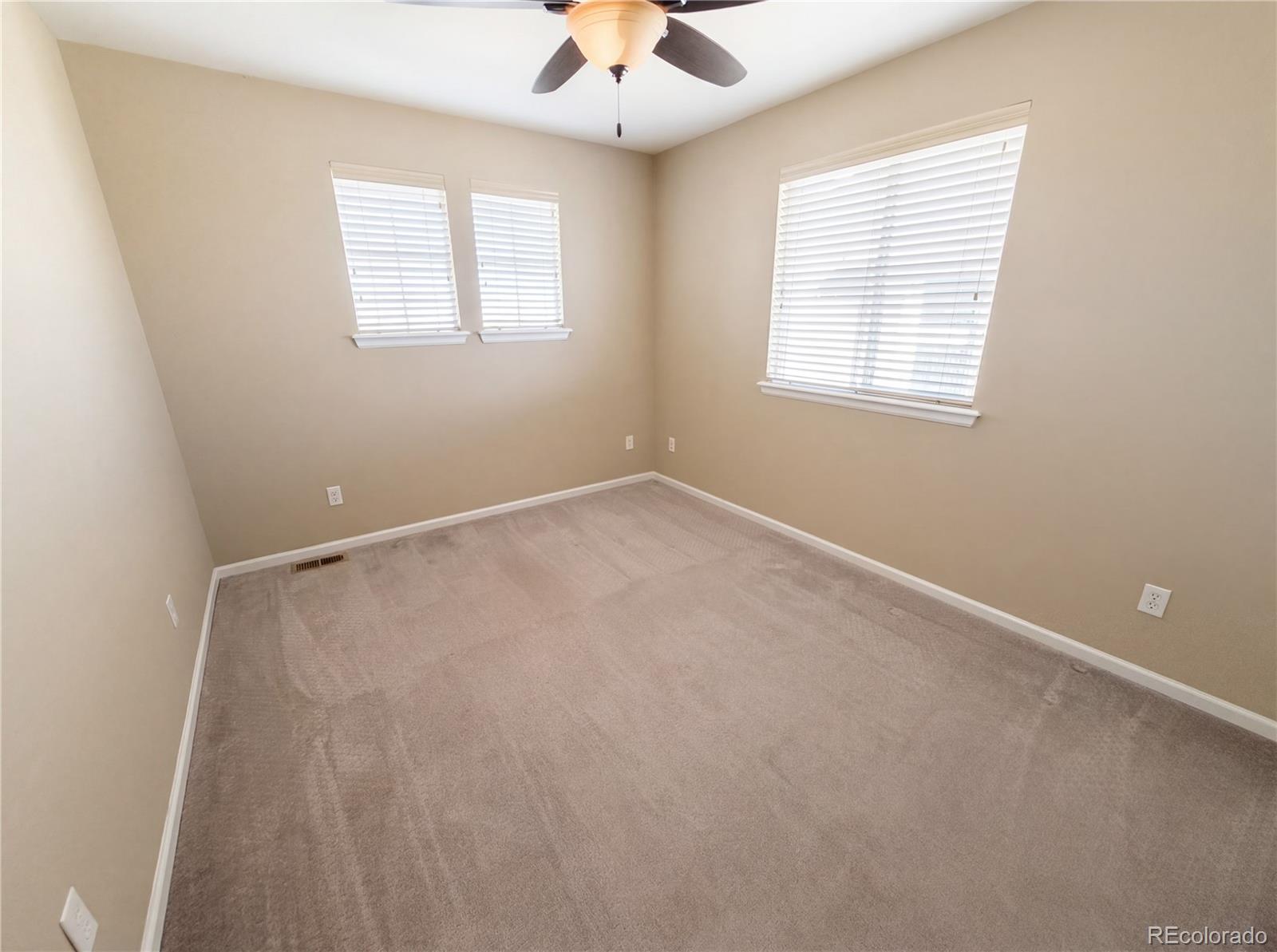 10049 Southlawn Circle Commerce City CO 80022