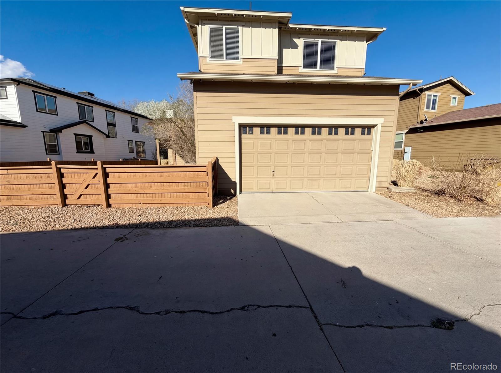 10049 Southlawn Circle Commerce City CO 80022