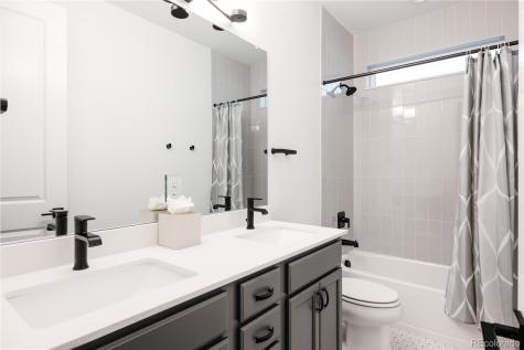 6010 N Perth Street Aurora CO 80019