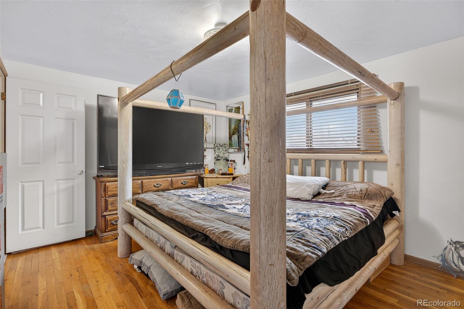 1337 Sharpe Place Longmont CO 80501