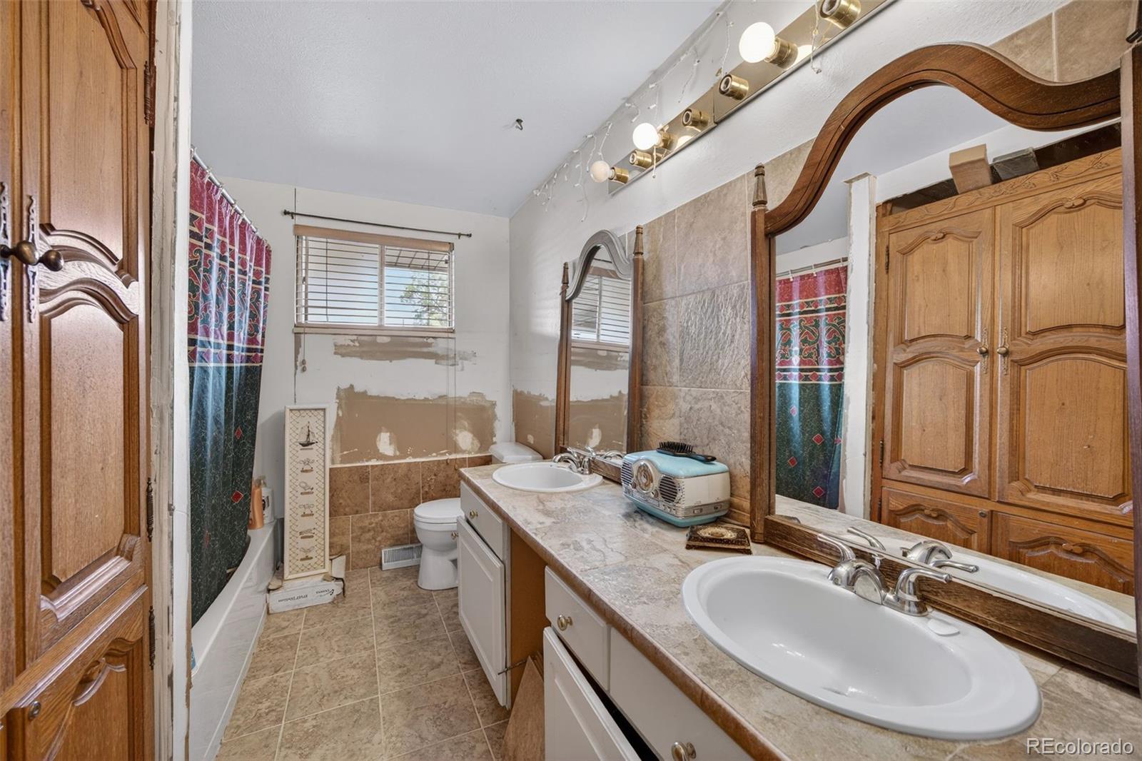 1337 Sharpe Place Longmont CO 80501