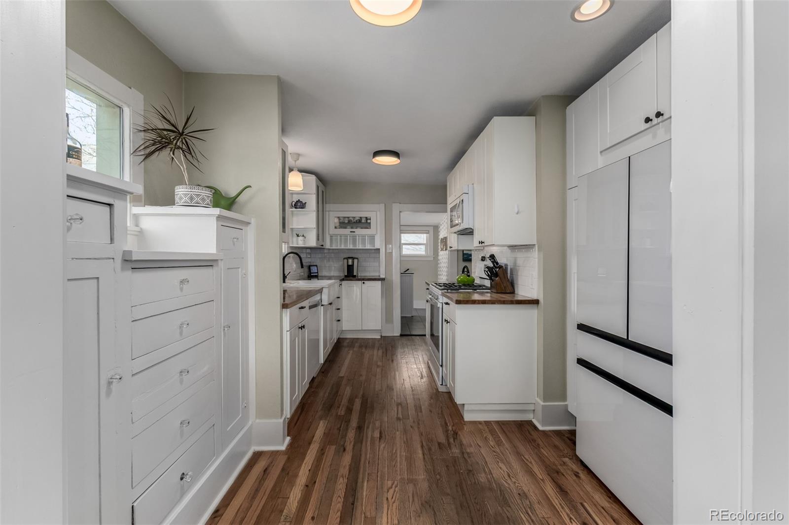 Denver CO, 3515 W 49th Avenue