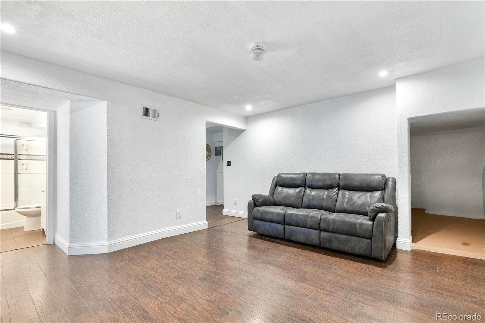 4501 W Alaska Place Denver CO 80219