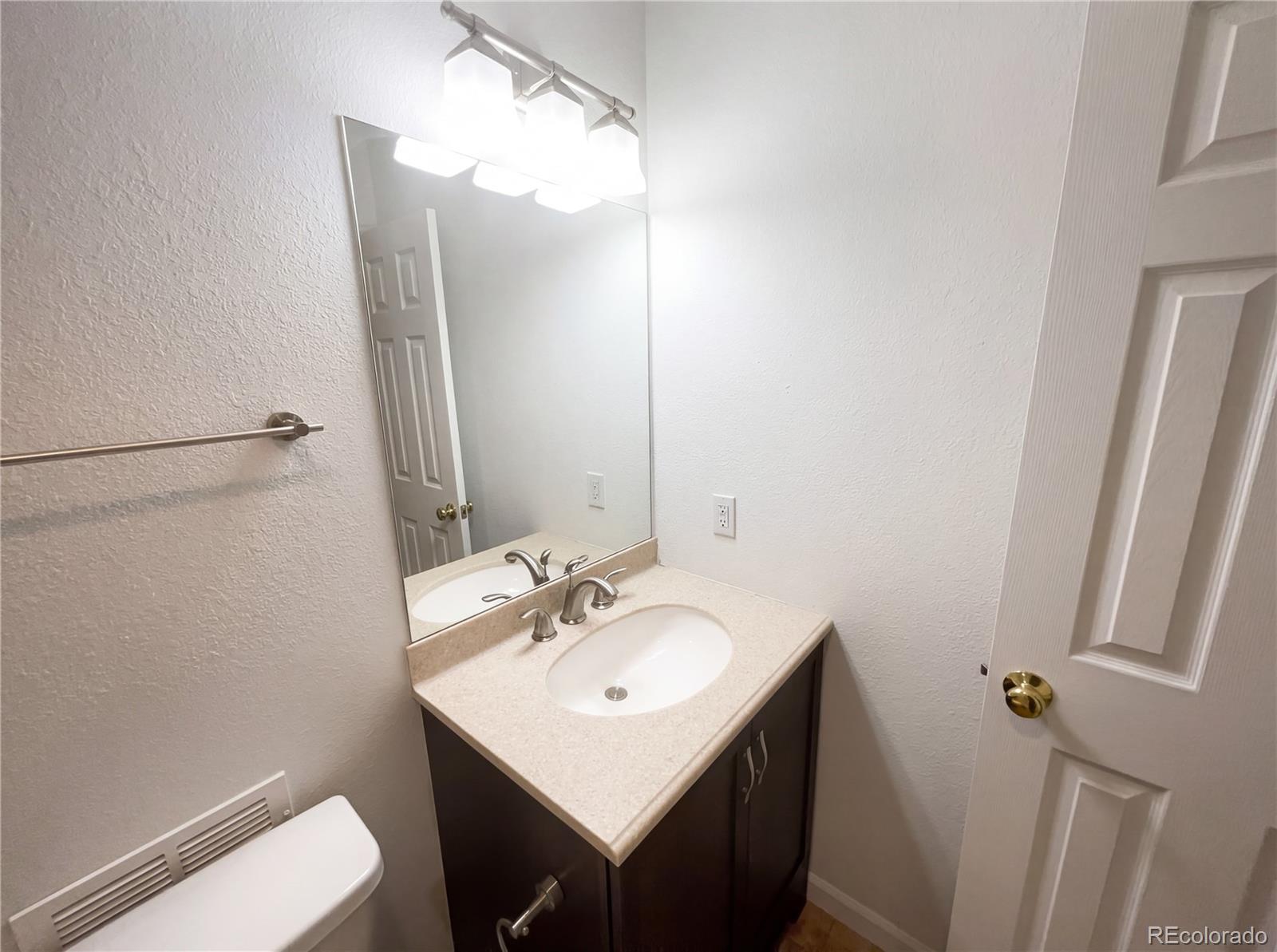 9686 Fairwood Street Littleton CO 80125