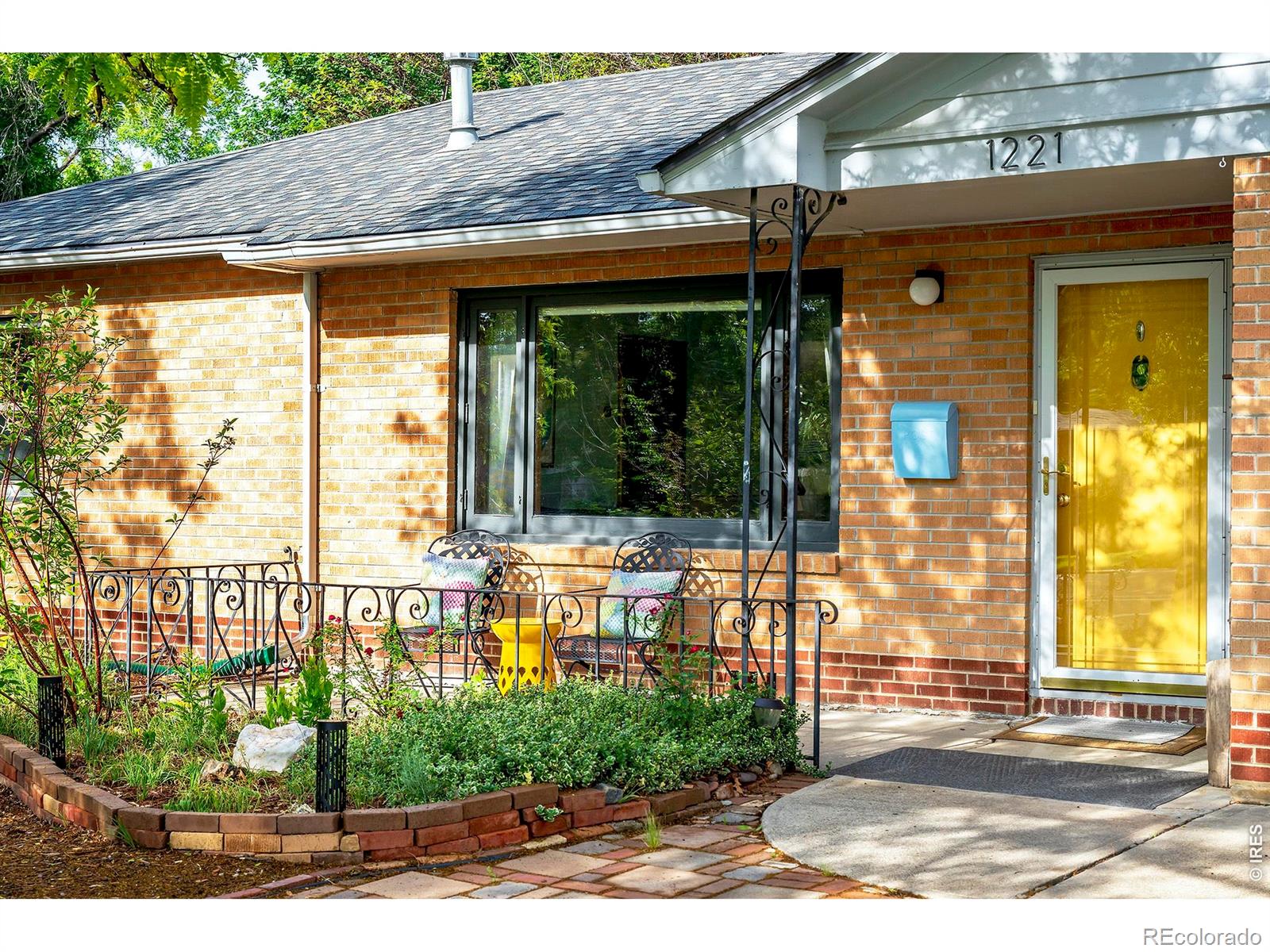 1221 Gay Street Longmont CO 80501