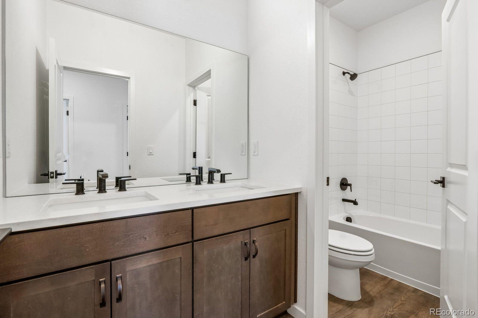 5556 Portrush Loop Elizabeth CO 80107
