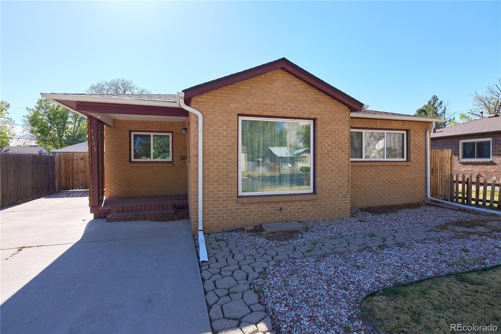 5185 Beach Court Denver CO 80221