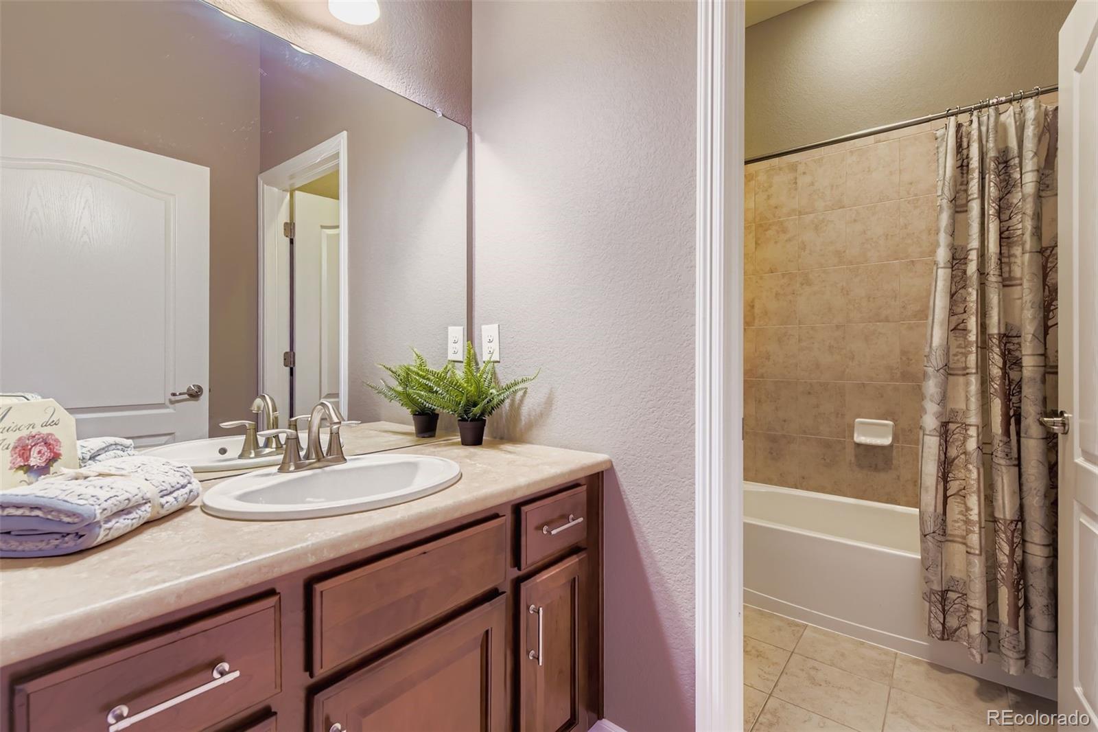 8265 S Country Club Parkway Aurora CO 80016