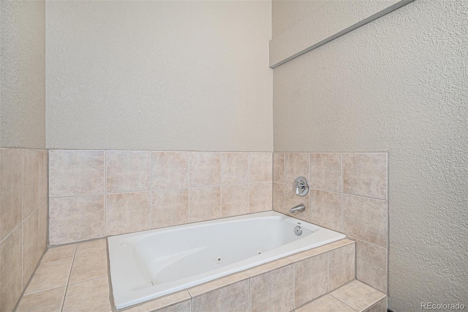 6325 S Oak Way Littleton CO 80127