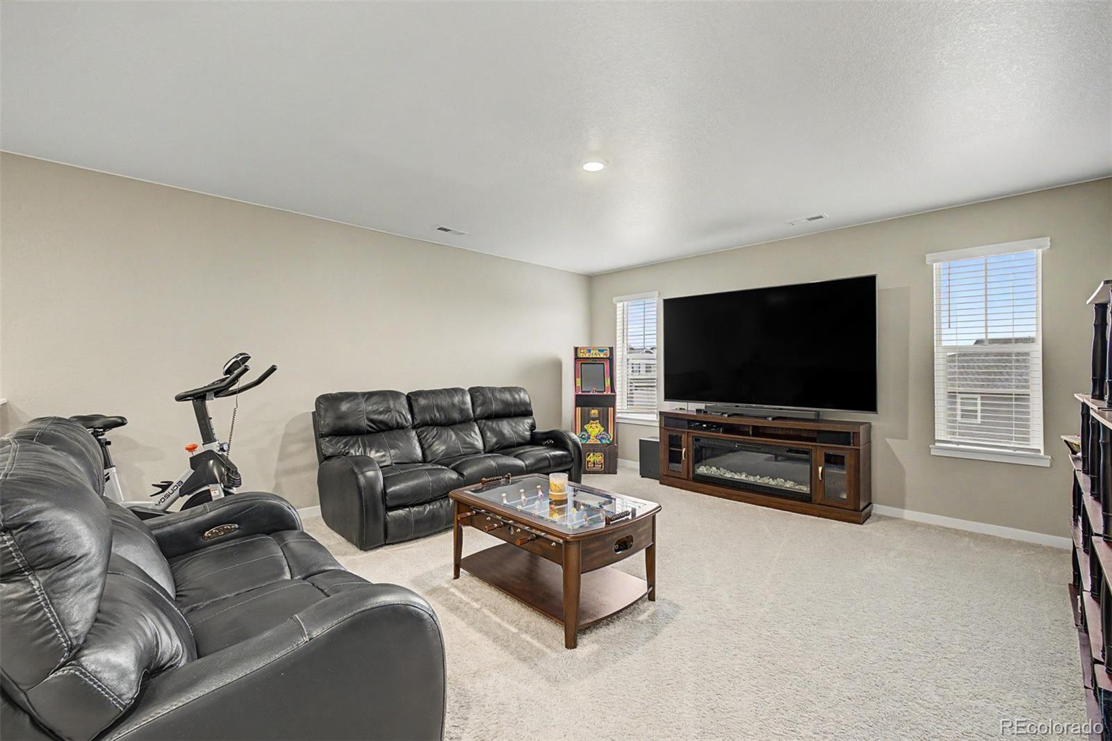 15704 Roslyn Street Thornton CO 80602