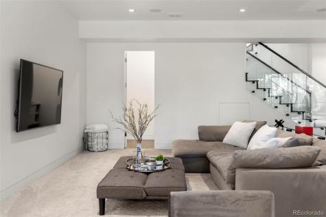 17 Midland Road Colorado Springs CO 80906