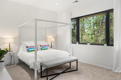 17 Midland Road Colorado Springs CO 80906