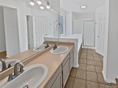 9115 W Hinsdale Place Littleton CO 80128