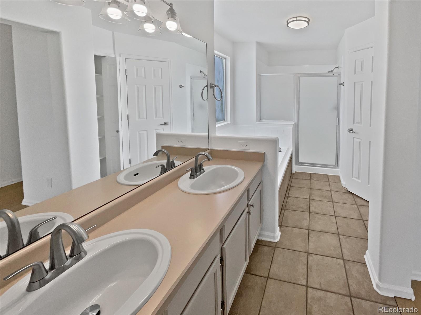 9115 W Hinsdale Place Littleton CO 80128