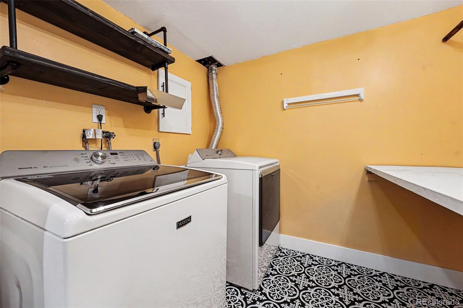 6134 Queen Court Arvada CO 80004