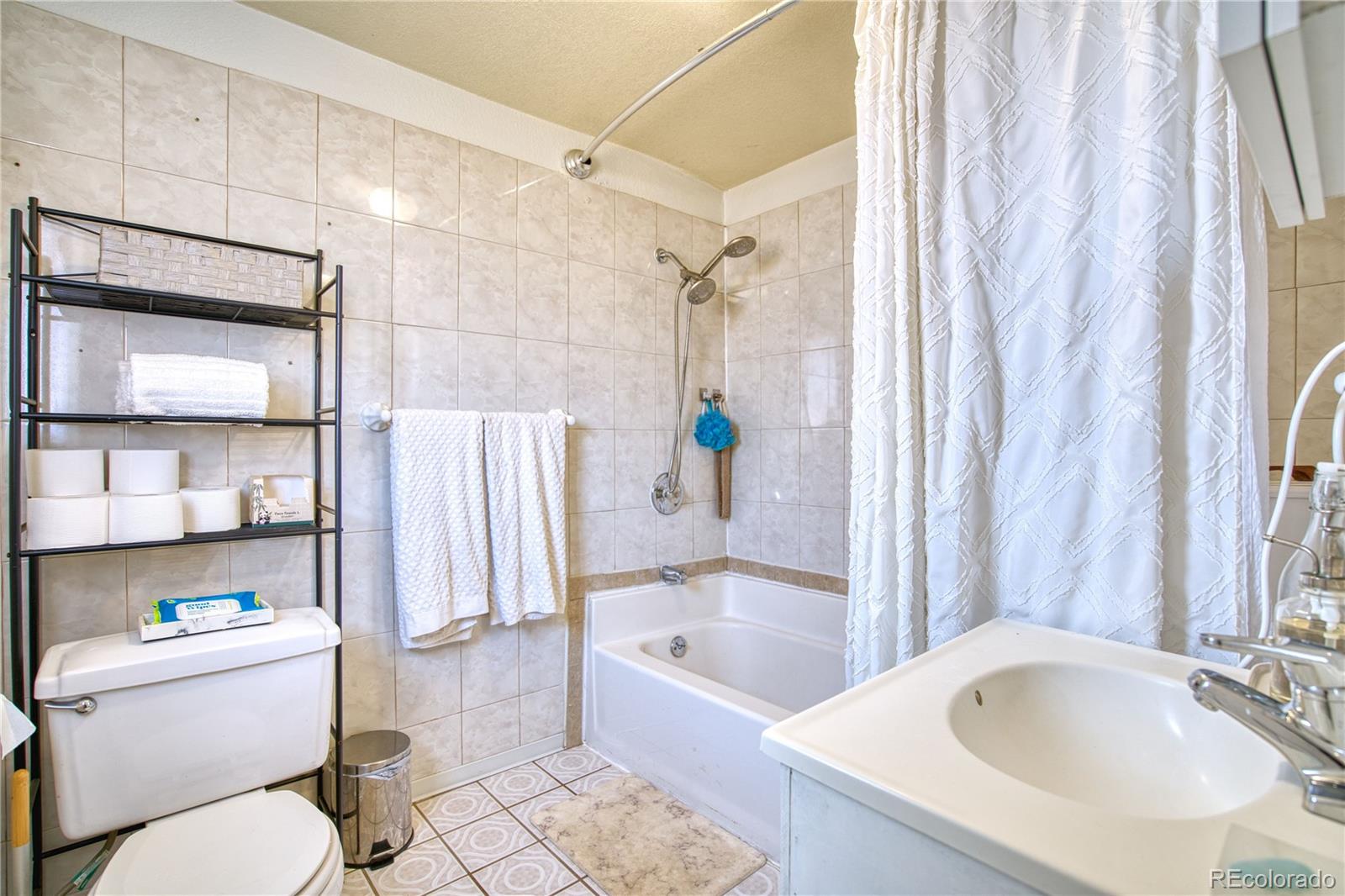 246 Todd Avenue La Salle CO 80645