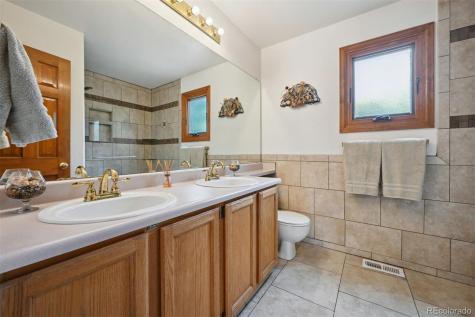 2421 S Zinnia Way Denver CO 80228