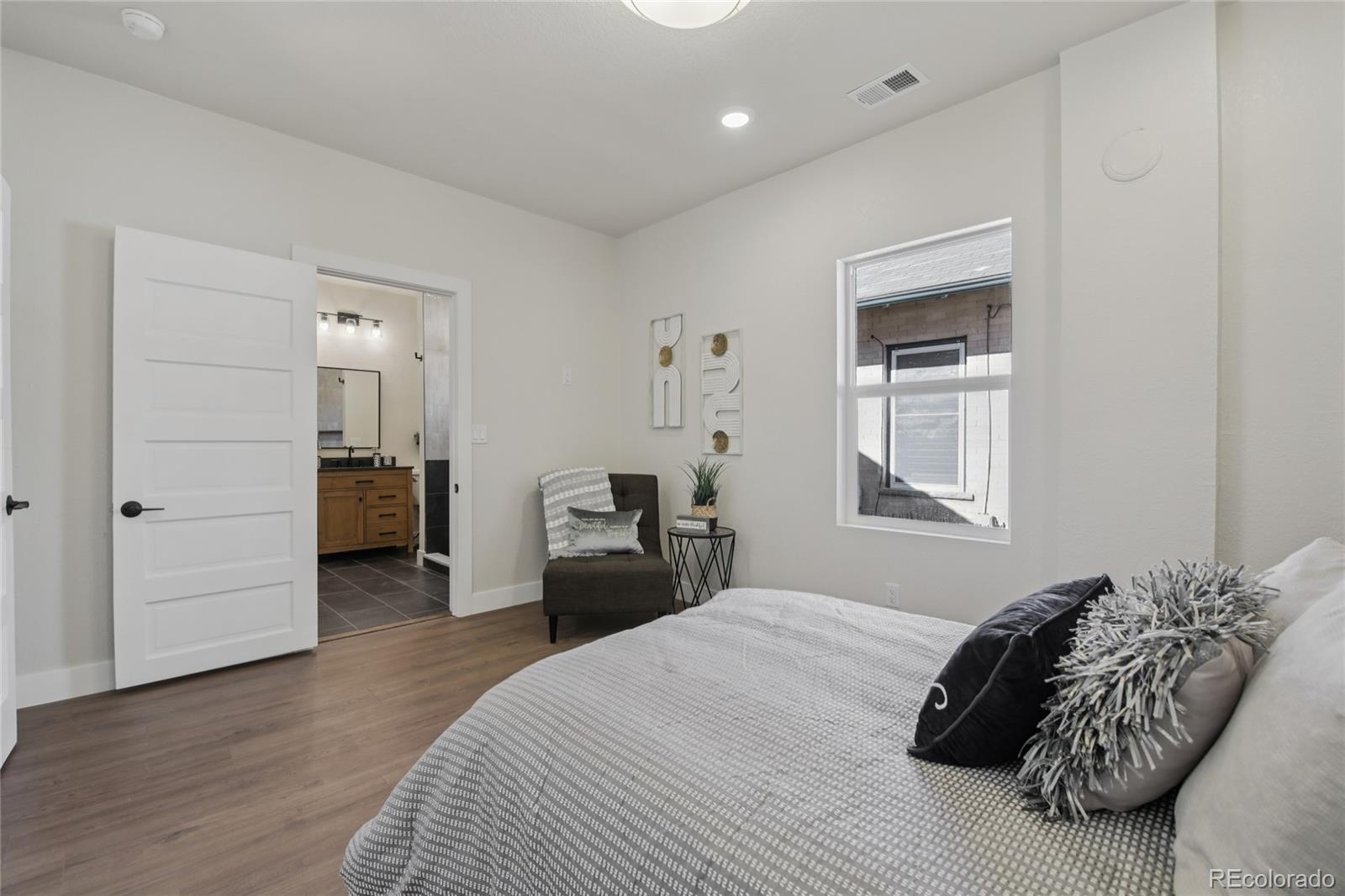 2342 Dexter Street Denver CO 80207