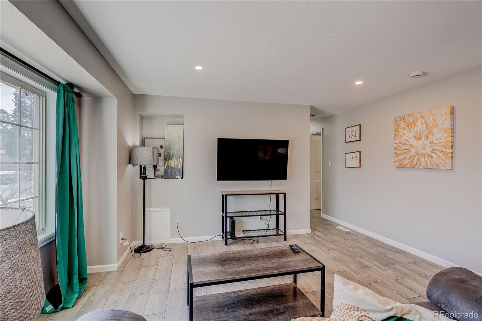 6733 S Ash Way Centennial CO 80122