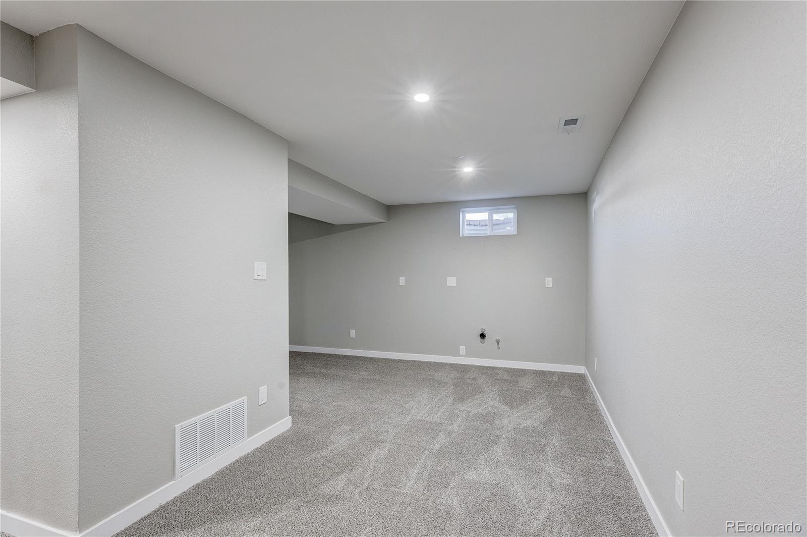 6733 S Ash Way Centennial CO 80122