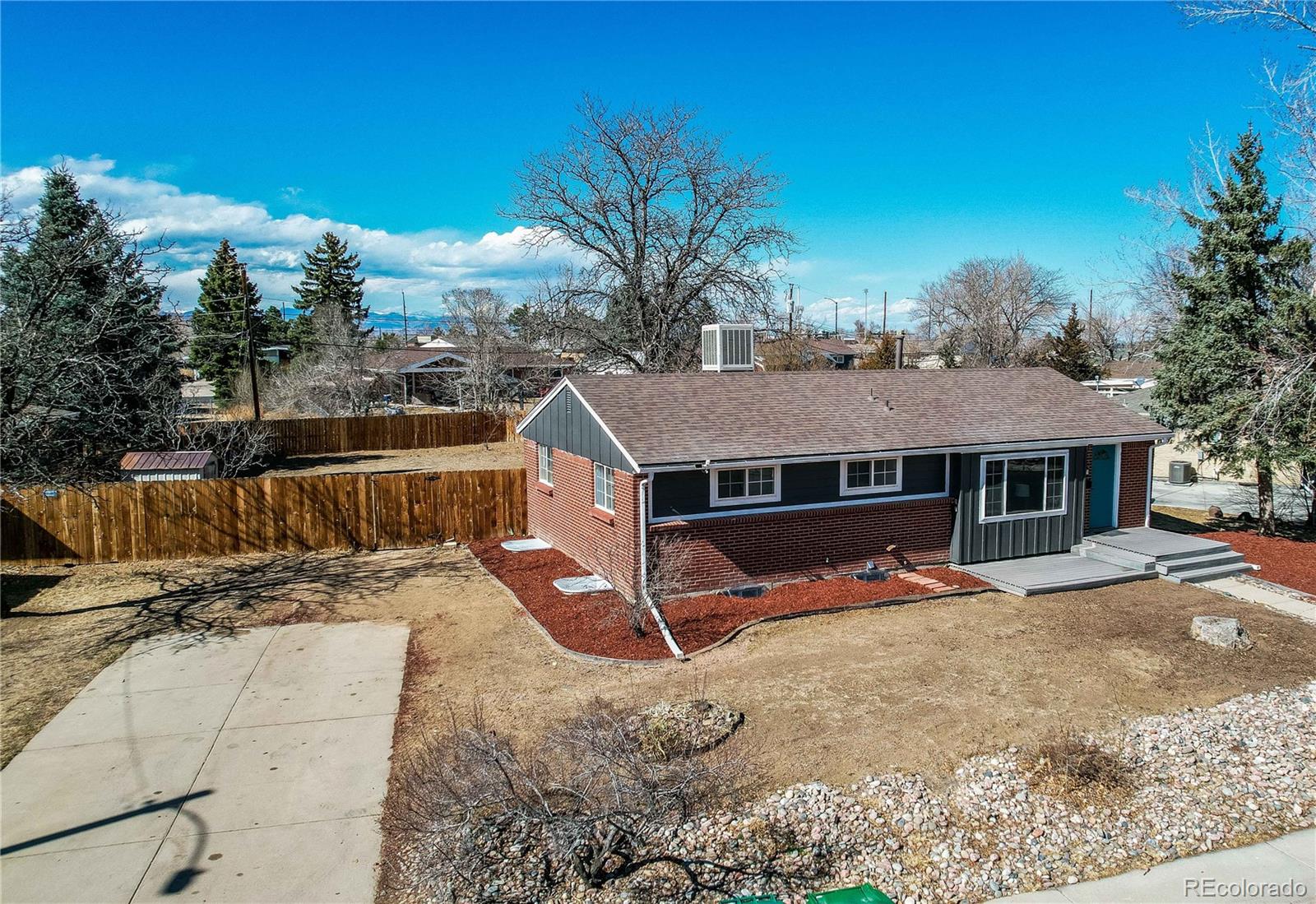 6733 S Ash Way Centennial CO 80122