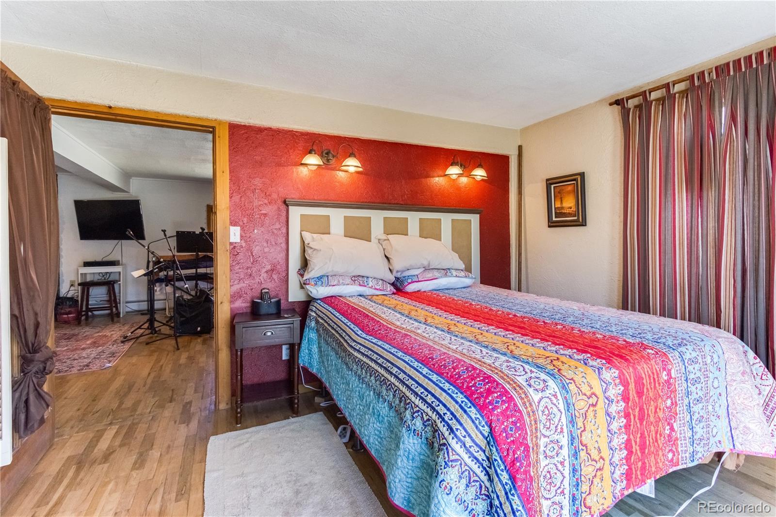 137 Cucharas Street La Veta CO 81055