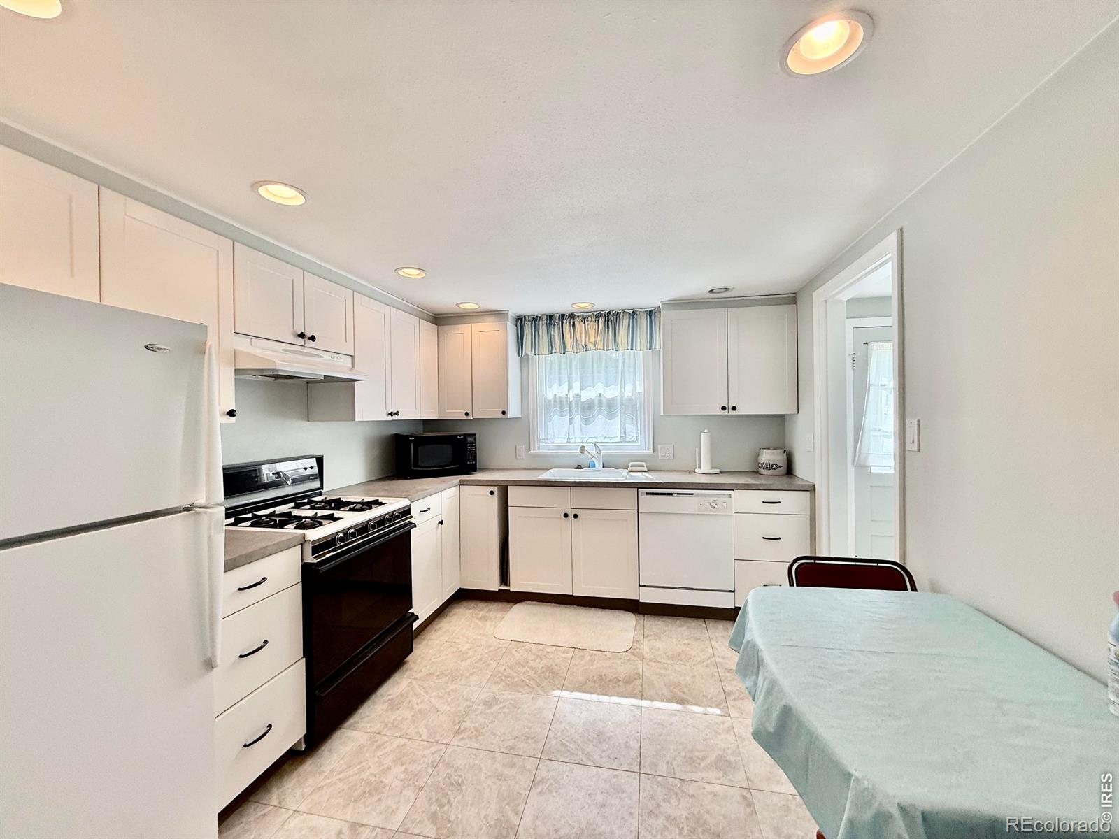 928 S Baxter Avenue Holyoke CO 80734